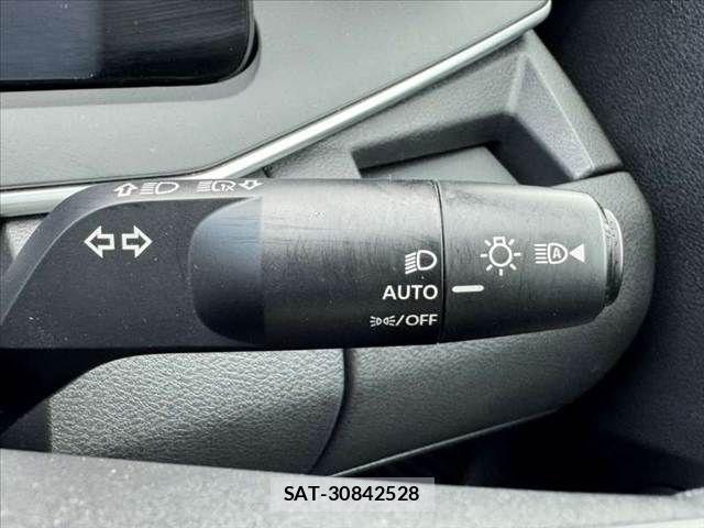 Nissan NOTE 2022-06 7456457-24