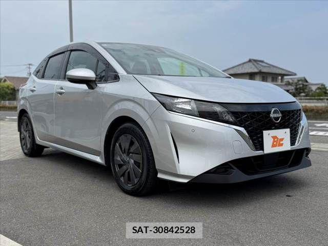 Nissan NOTE 2022-06 7456457-7