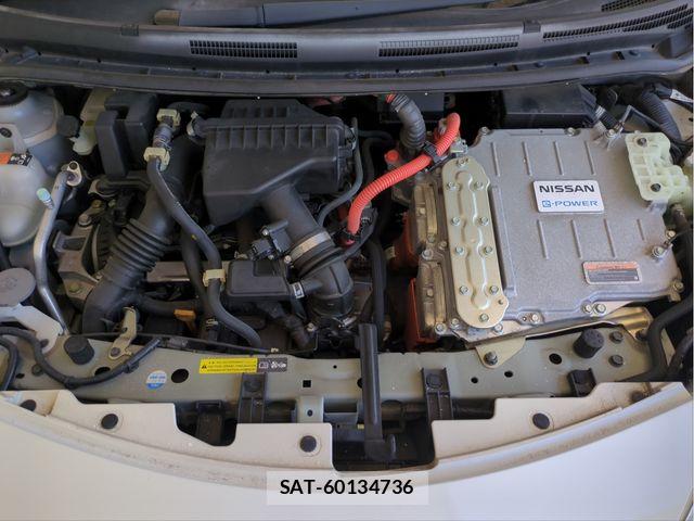 Nissan NOTE 2018-05 7456488-23