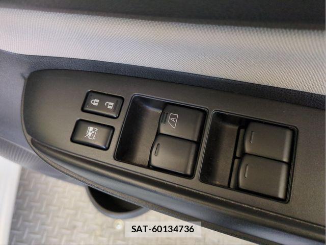 Nissan NOTE 2018-05 7456488-29