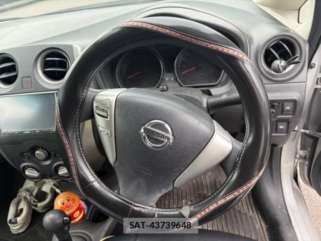 Nissan NOTE 2015-11 7456512-15