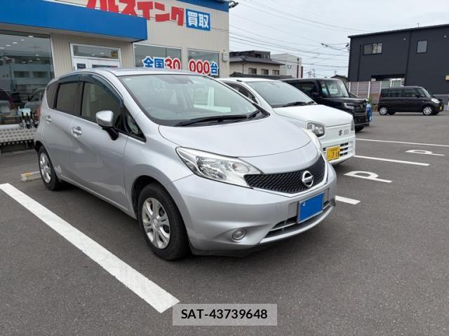 Nissan NOTE 2015-11 7456512-1