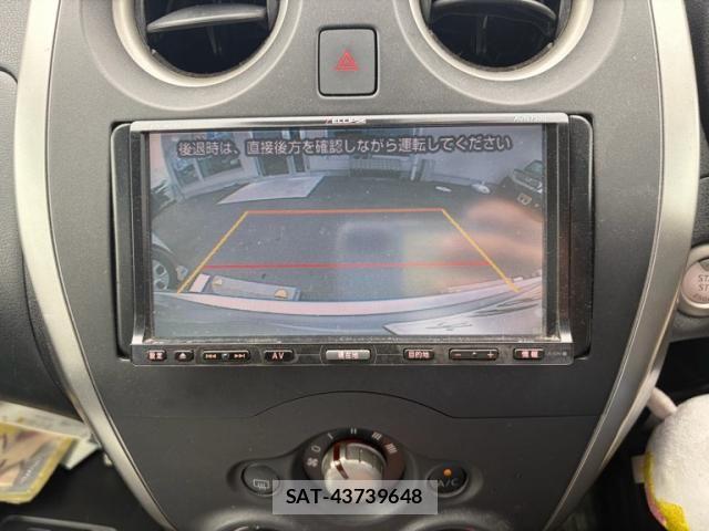 Nissan NOTE 2015-11 7456512-19