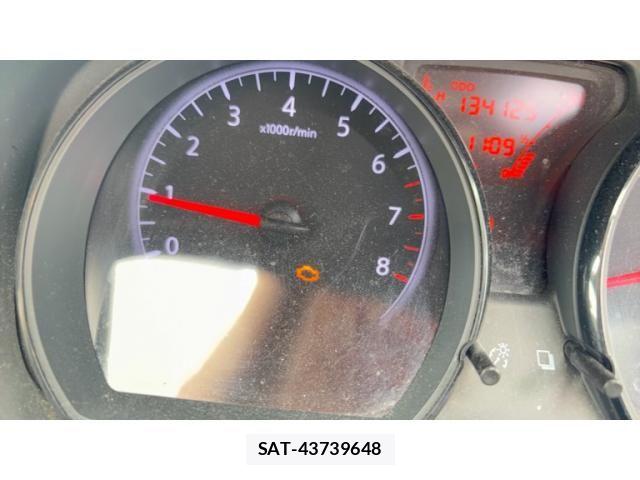 Nissan NOTE 2015-11 7456512-24