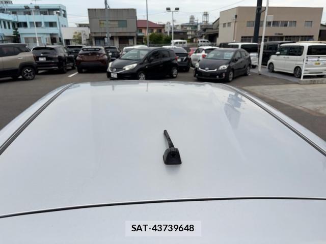 Nissan NOTE 2015-11 7456512-4