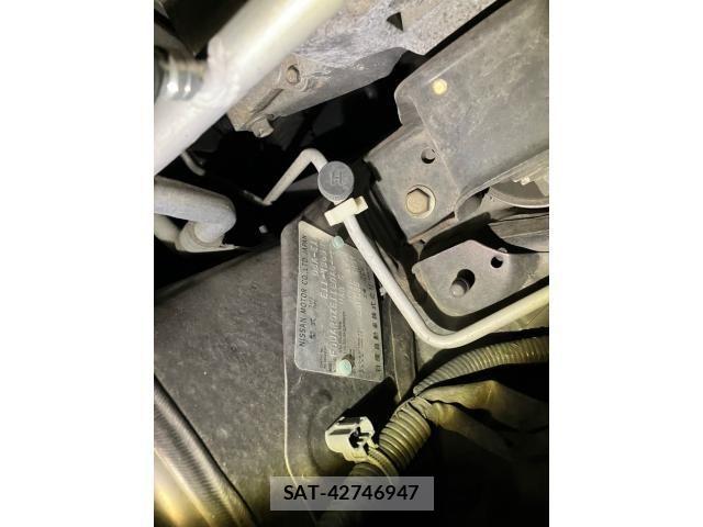 Nissan NOTE 2010-02 7456510-13