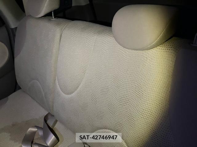 Nissan NOTE 2010-02 7456510-15
