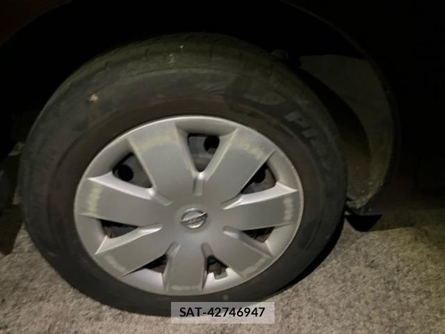 Nissan NOTE 2010-02 7456510-4
