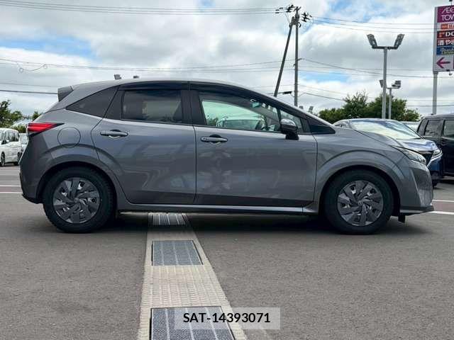 Nissan NOTE 2022-03 7456449-17