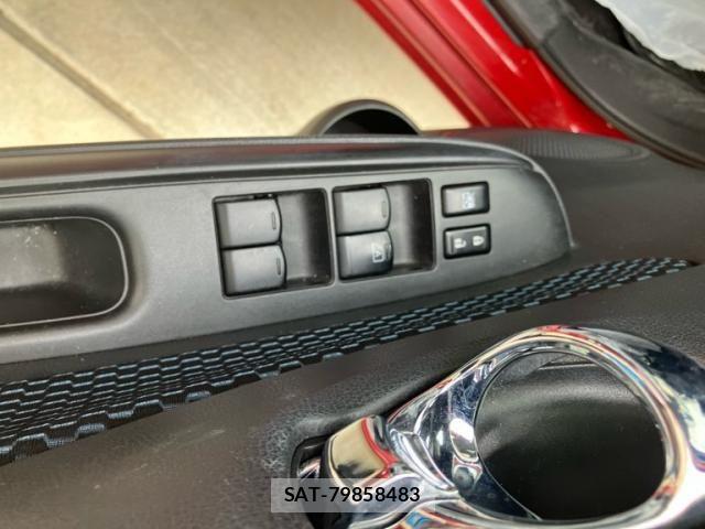 Nissan NOTE 2014-02 7456514-12