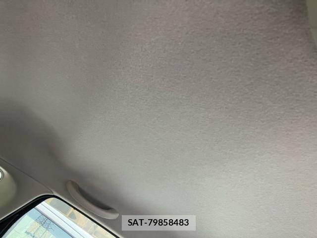 Nissan NOTE 2014-02 7456514-17