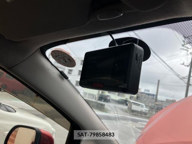 Nissan NOTE 2014-02 7456514-24