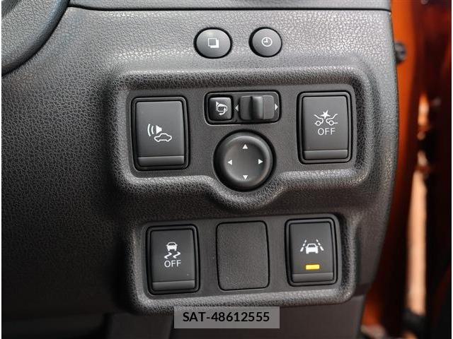 Nissan NOTE 2017-06 7456480-11