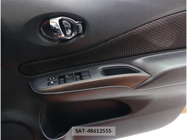 Nissan NOTE 2017-06 7456480-6