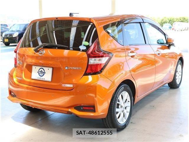 Nissan NOTE 2017-06 7456480-7