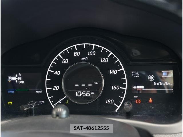 Nissan NOTE 2017-06 7456480-8