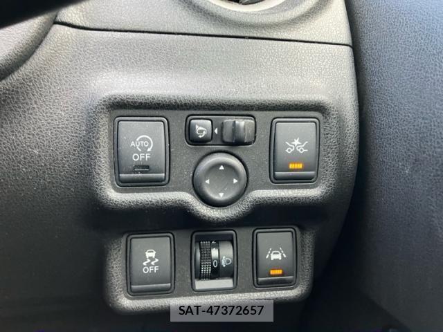 Nissan NOTE 2015-06 7456515-19