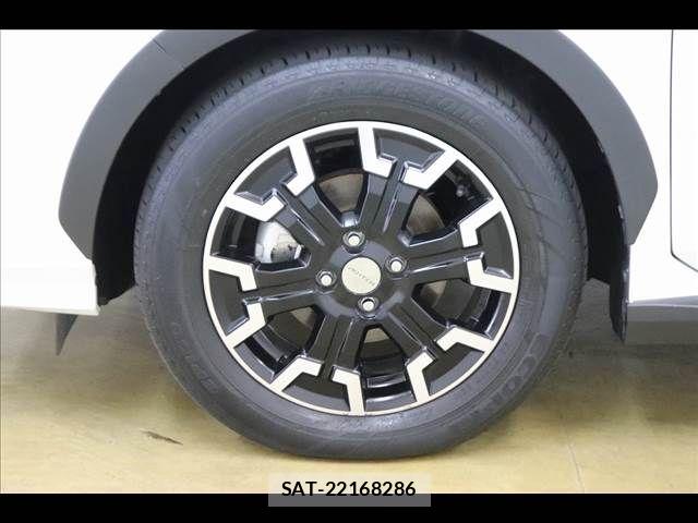 Nissan NOTE 2022-06 7456438-23