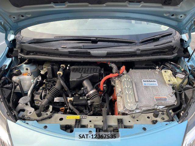 Nissan NOTE 2017-05 7456473-18