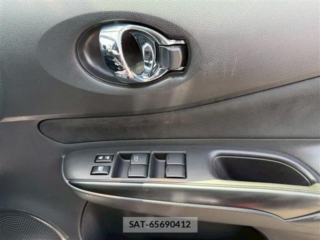 Nissan NOTE 2018-03 7456443-27