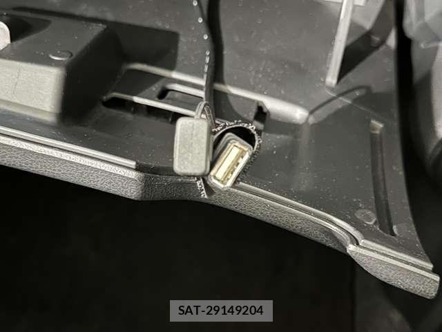 Nissan NOTE 2019-06 7456470-27