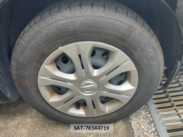 Nissan NOTE 2017-02 7456503-6
