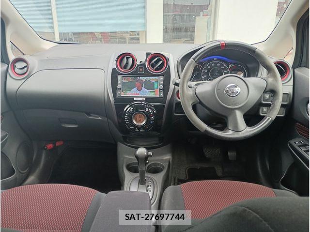 Nissan NOTE 2015-11 7456484-1