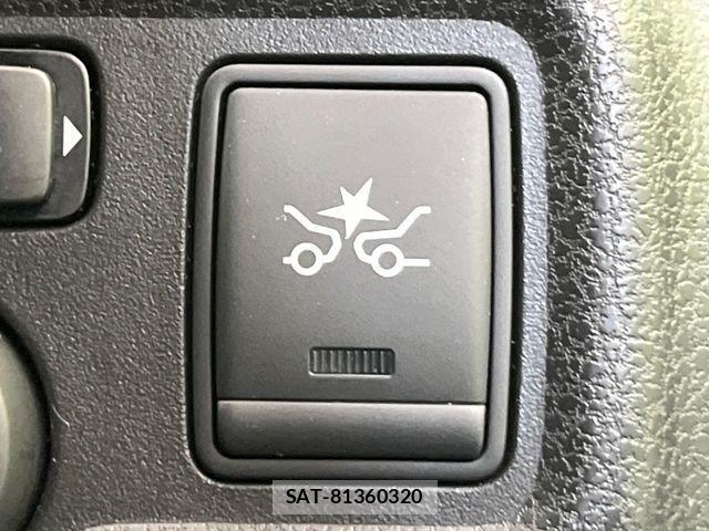 Nissan NOTE 2016-04 7456502-5