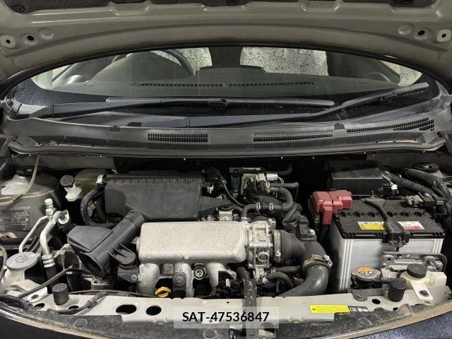 Nissan NOTE 2015-07 7456499-27