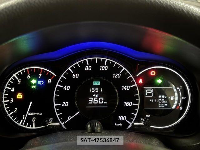 Nissan NOTE 2015-07 7456499-29