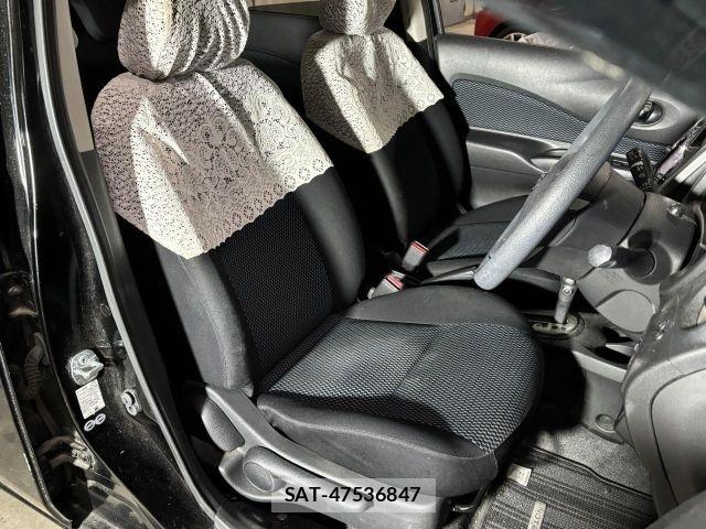 Nissan NOTE 2015-07 7456499-4