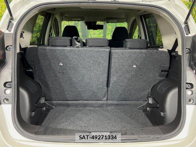 Nissan NOTE 2018-01 7456468-9