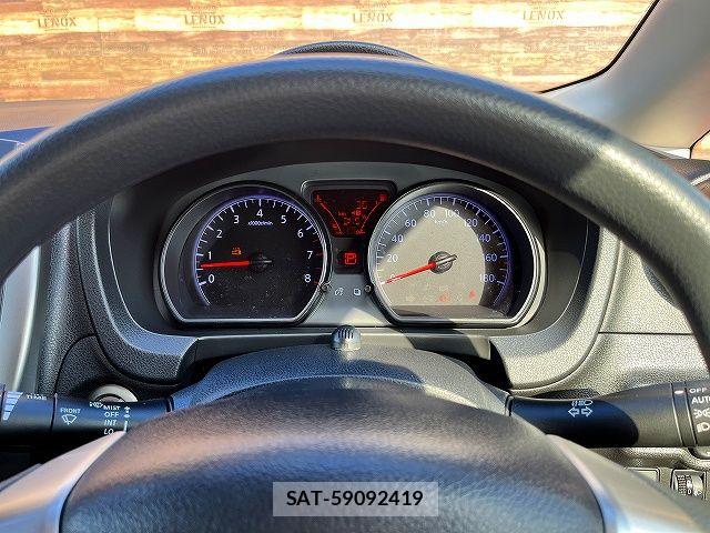 Nissan NOTE 2015-12 7456496-7