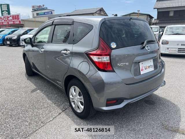 Nissan NOTE 2017-07 7456472-9