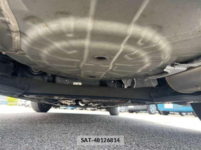 Nissan NOTE 2017-07 7456472-19