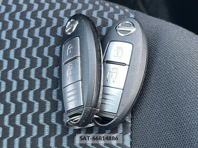 Nissan NOTE 2016-05 7456494-25