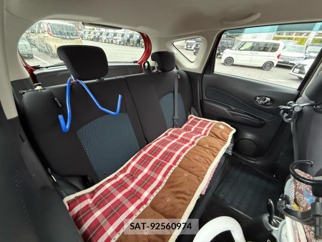 Nissan NOTE 2013-11 7456517-9