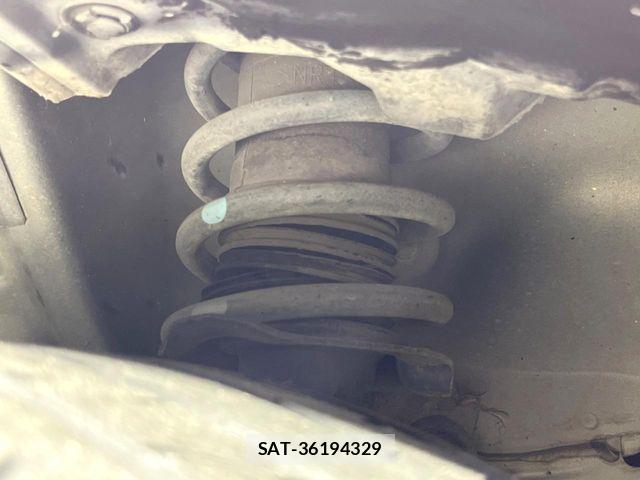 Nissan NOTE 2018-01 7456467-19