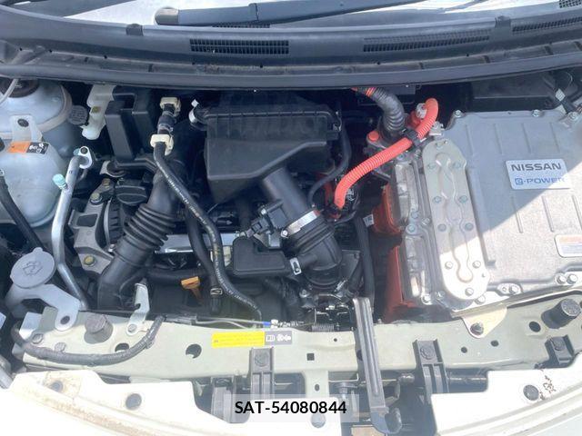 Nissan NOTE 2017-04 7509517-17