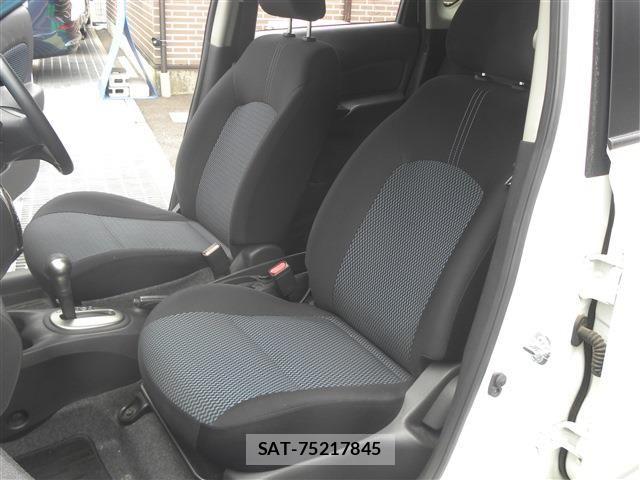 Nissan NOTE 2013-11 7502040-11