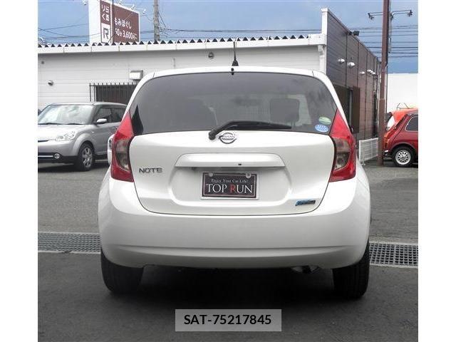 Nissan NOTE 2013-11 7502040-5