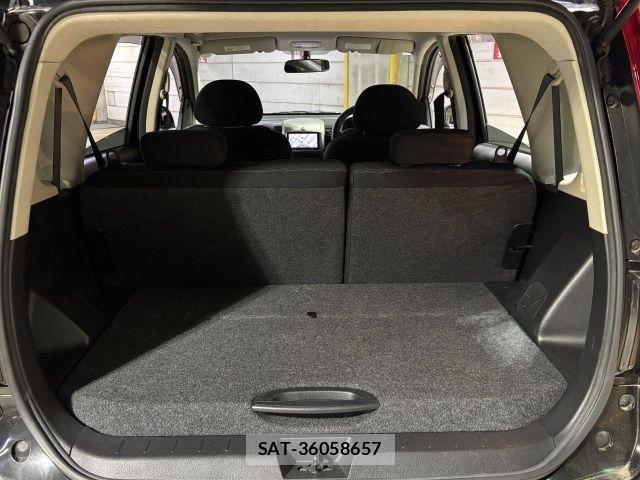 Nissan NOTE 2009-11 7502039-10