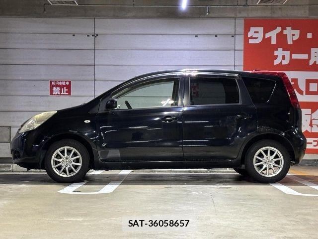 Nissan NOTE 2009-11 7502039-17