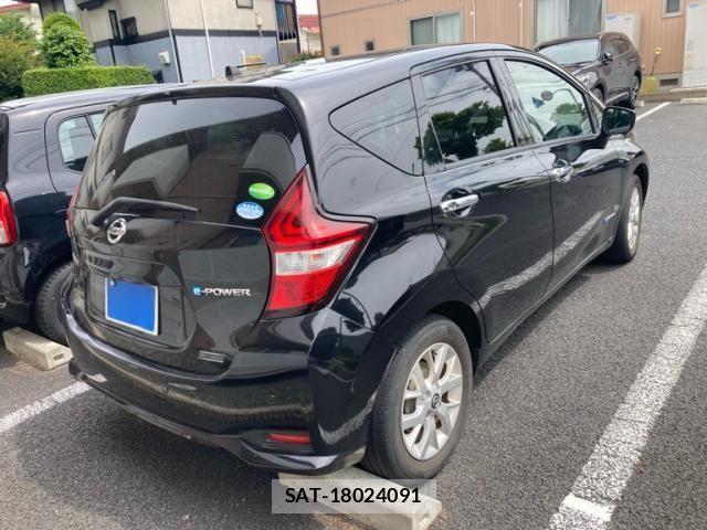 Nissan NOTE 2018-07 7502028-5