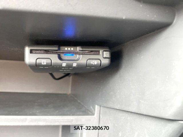 Nissan NOTE 2019-06 7509524-4