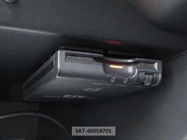 Nissan NOTE 2015-07 7502031-11