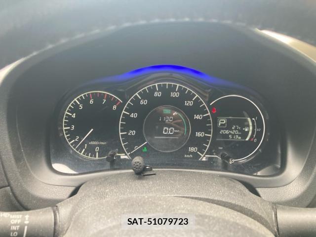 Nissan NOTE 2013-07 7509534-18