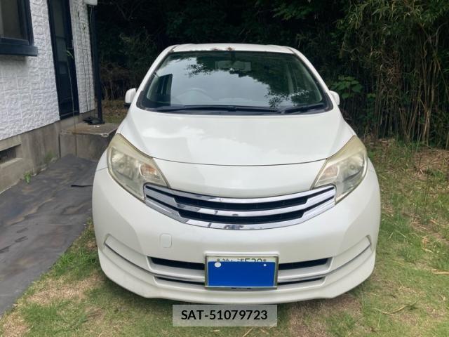 Nissan NOTE 2013-07 7509534-1