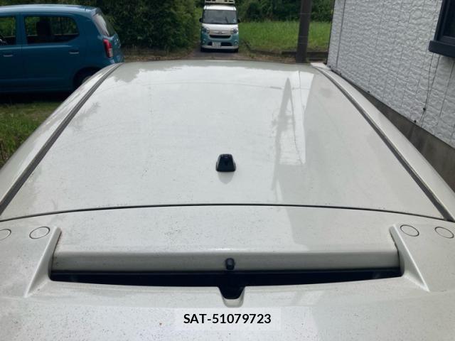 Nissan NOTE 2013-07 7509534-6