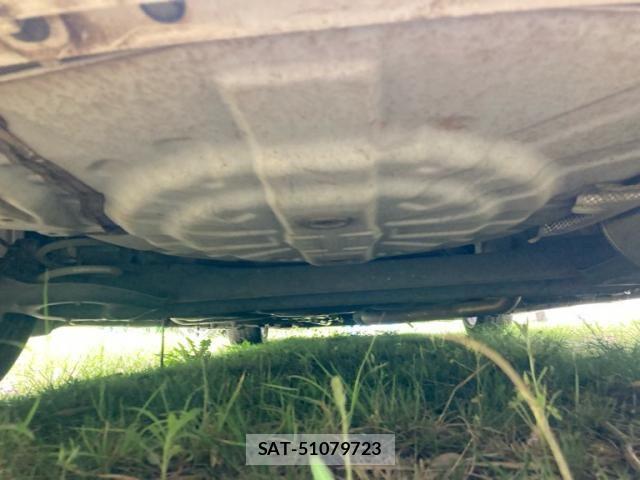 Nissan NOTE 2013-07 7509534-7
